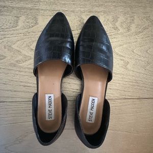 Steve Madden Black Flats  Size 7.5- Dress up or down - worn once - Brand New